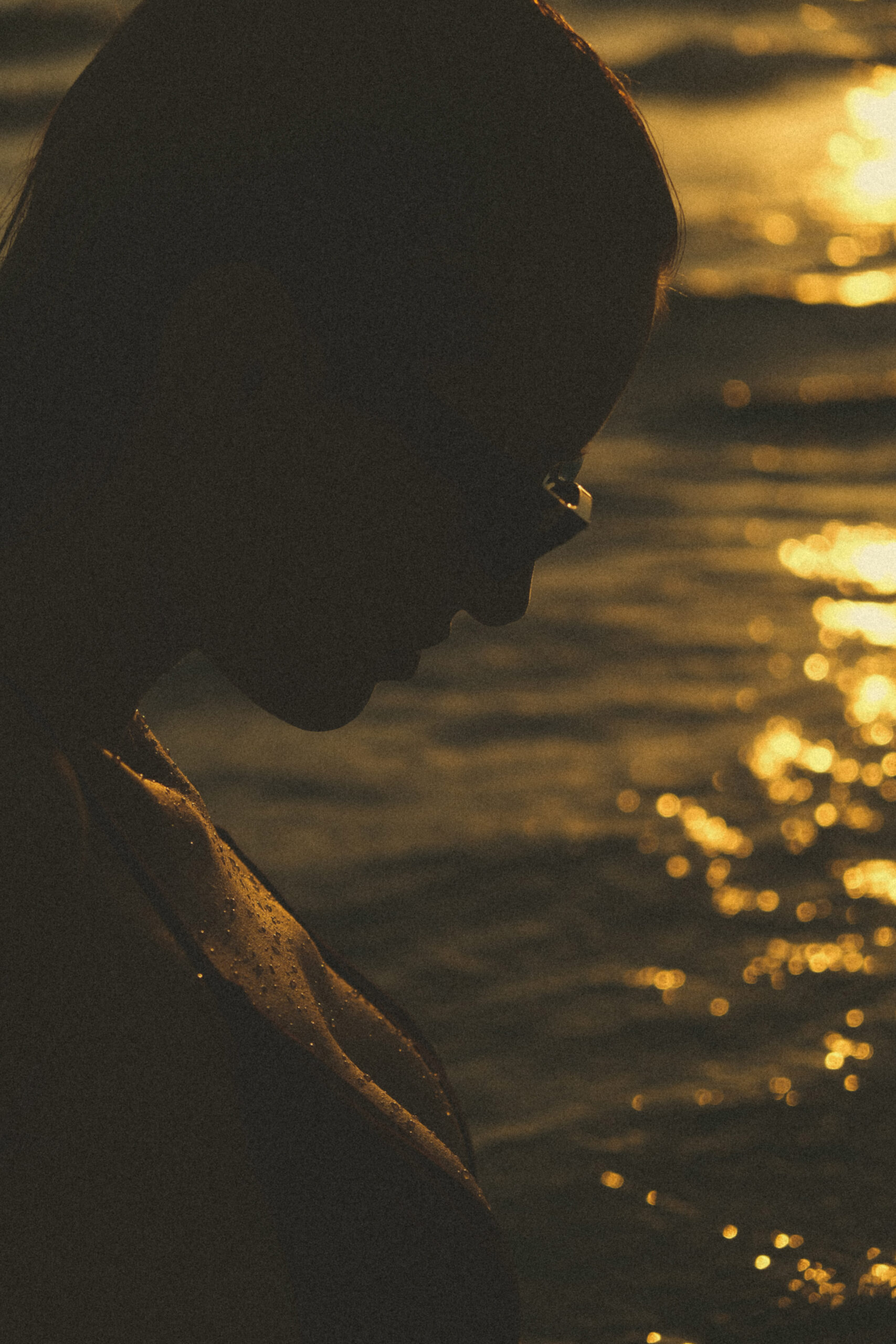 foto mujer al mar